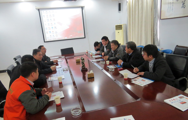 中國(guó)農(nóng)機(jī)化協(xié)會(huì)來安陽(yáng)全豐調(diào)研航空植保項(xiàng)目運(yùn)行情況